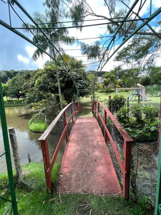 Casa Com Piscina Em Condominio Fechado Águas de Lindóia Exterior foto